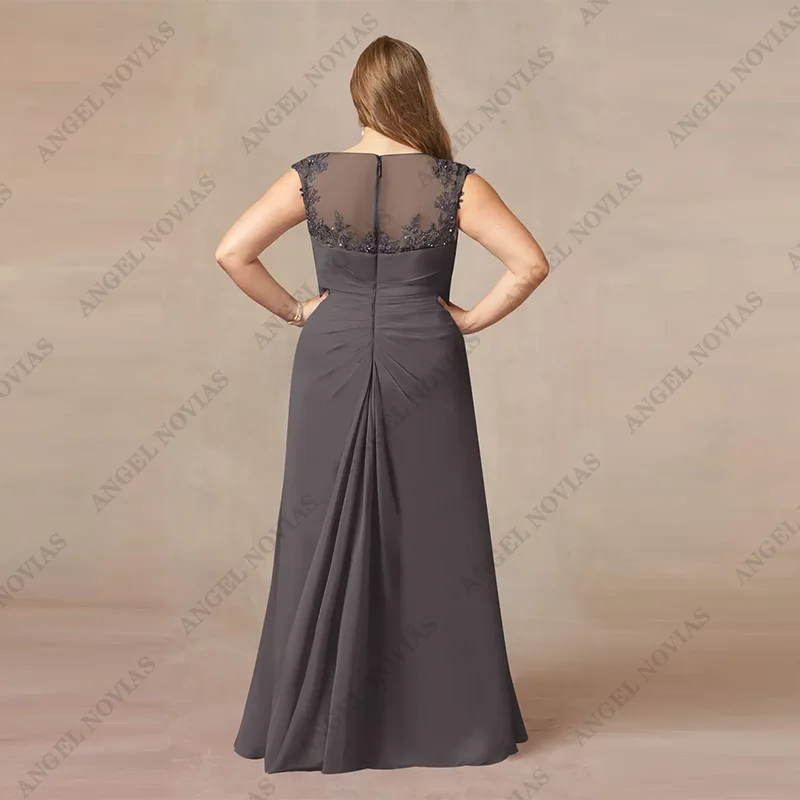 Customized Long Plus Size Chiffon Mother of Bride Dresses with Slit for Formal Party 2025 Scoop Wedding Party Gown New