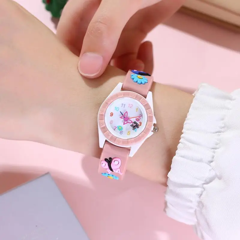 Children's Cartoon Watch Quartz Silicone Watch Elementary School Girls Boys Children's Watch 3D Silicone Strap