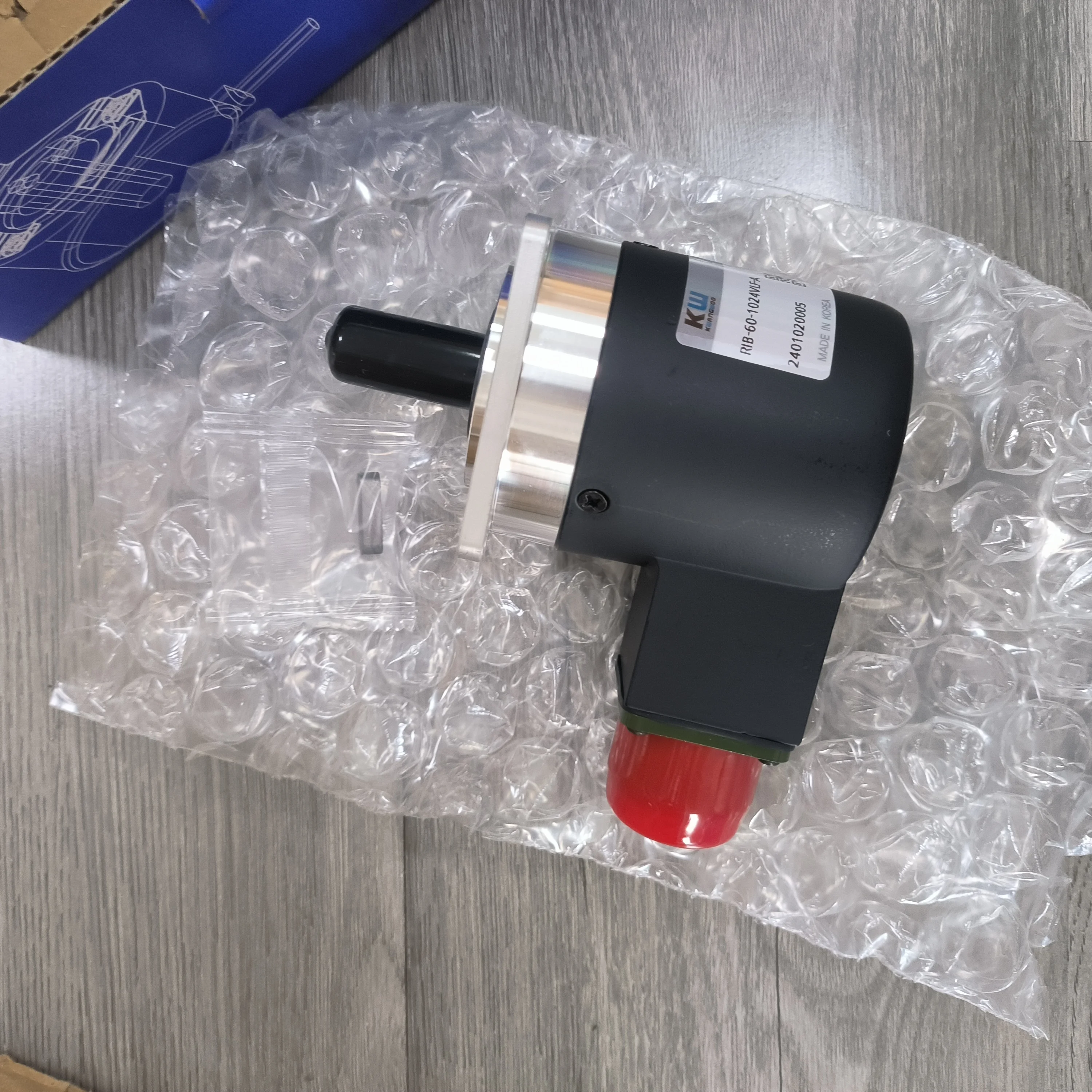 新製品 ロータリーエンコーダ RIB-60-1024VLF-A CNC角フランジエンコーダ