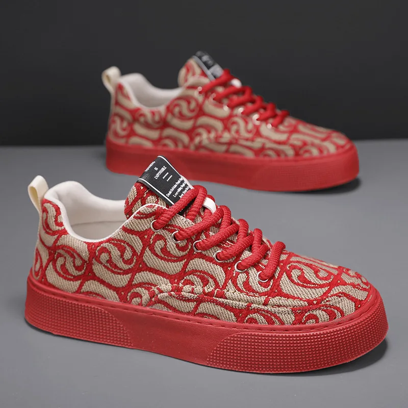 Nieuwe Designer Canvas Heren Schoenen Skateboard Schoenen 2024 Chinese Trend Rode Heren Sneakers Lichtgewicht Platform Heren Gevulkaniseerde Schoenen