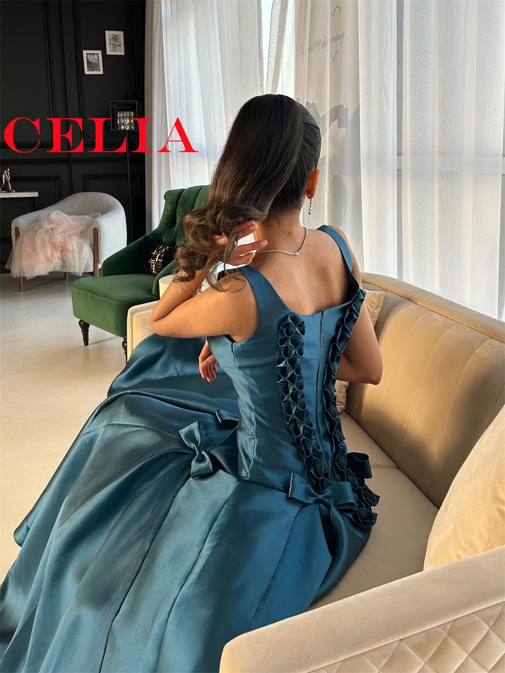 Vestidos de noche de satén brillantes personalizados, exquisitos vestidos de fiesta sin mangas sin tirantes, vestidos para ocasiones especiales con lazo a la moda