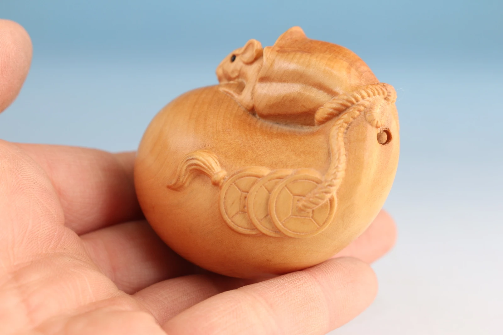 Chinese Boxwood Handmade Fortune Monkey Statue Netsuke Table Ornament Gift