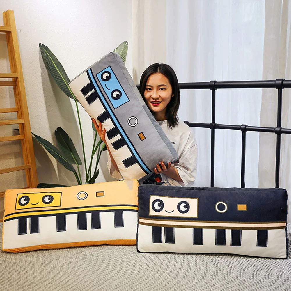 Organo elettronico Personaggio anime Peluche Morbido cuscino per dormire per bambini