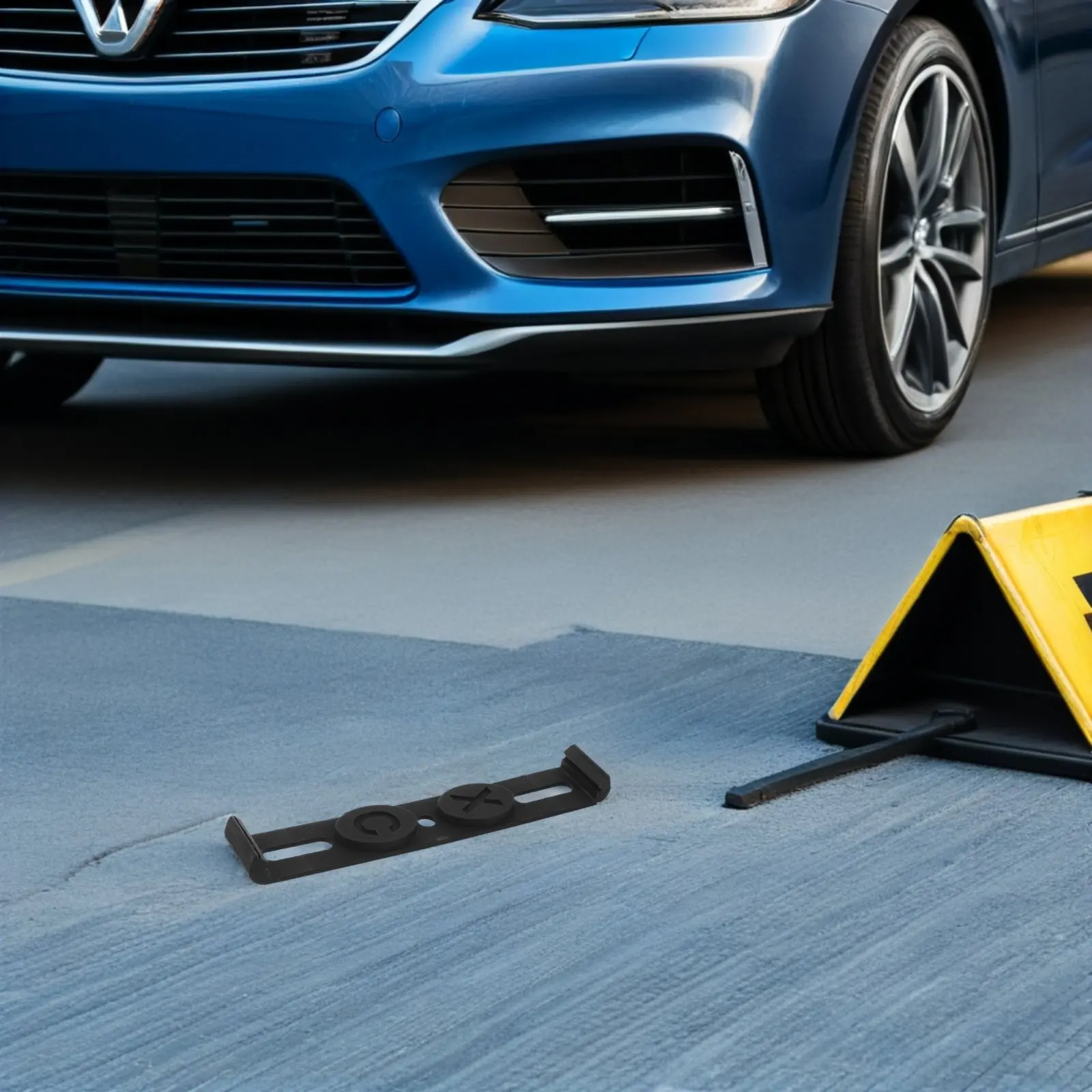 

4Pcs Universal Plastic License Plate Bracket Fastener for European Cars Weather Resistant Secure Mounting Clip Car License Plate