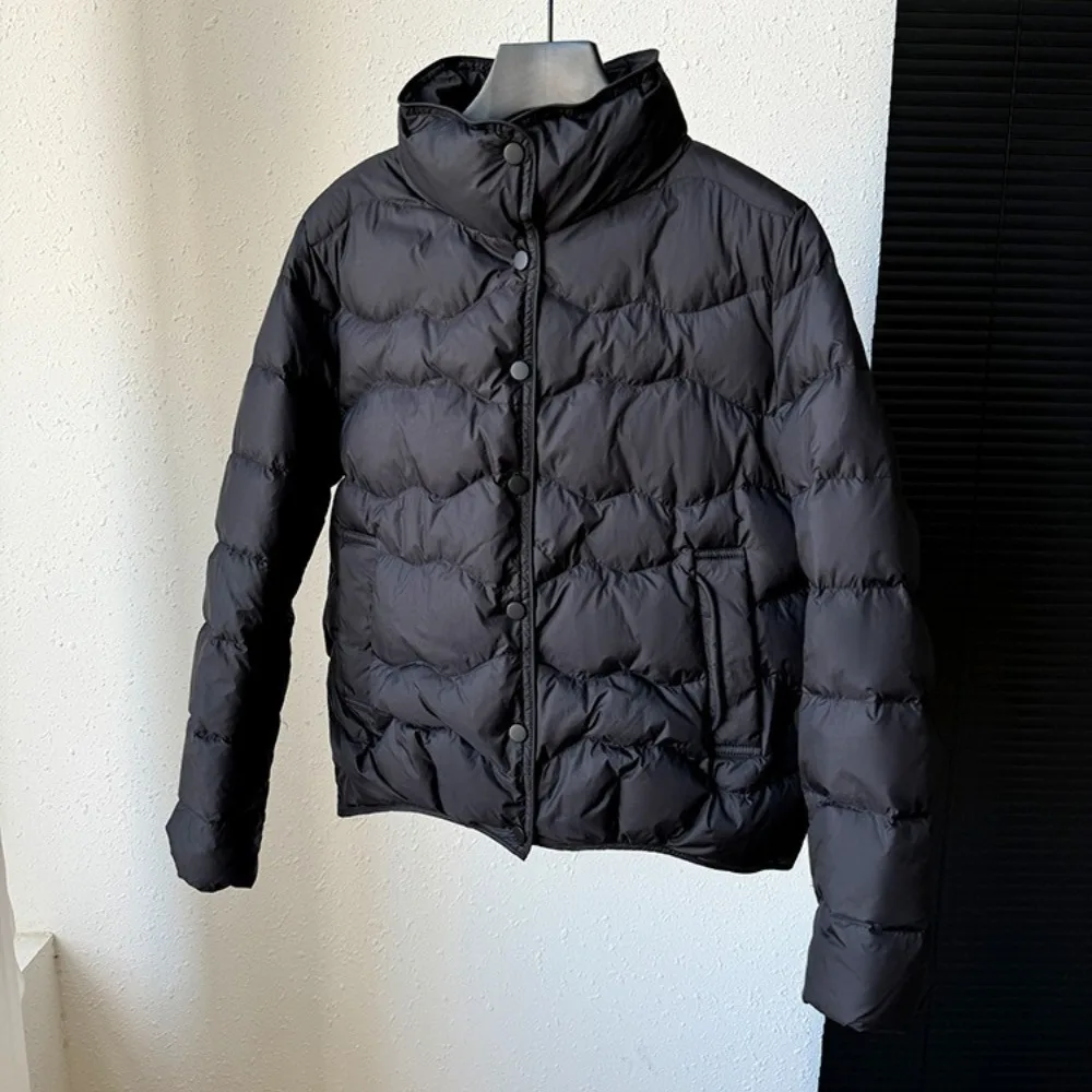 

Теплый универсальный повседневный воротник-стойка из 90% белого утиного пуха, новинка 2025 года, зимняя легкая короткая пушистая куртка-пуховик для женщин