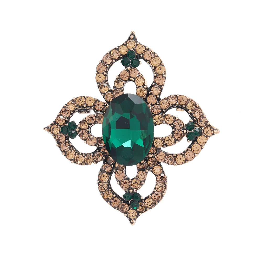 Retro Court Style Hollow Four Leaf Flower Brooch Exquisite Hollowed Out Clover Shaped Banquet Dress Pin Decoration Accessory