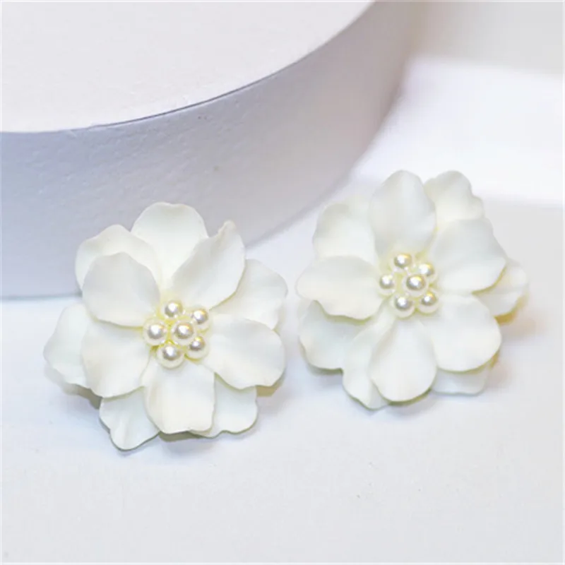 Flower Stud Earrings White Rose Crystal Earring For Women Fashion Elegant Oorbellen Bijoux Party Gifts Female Korean Jewelry