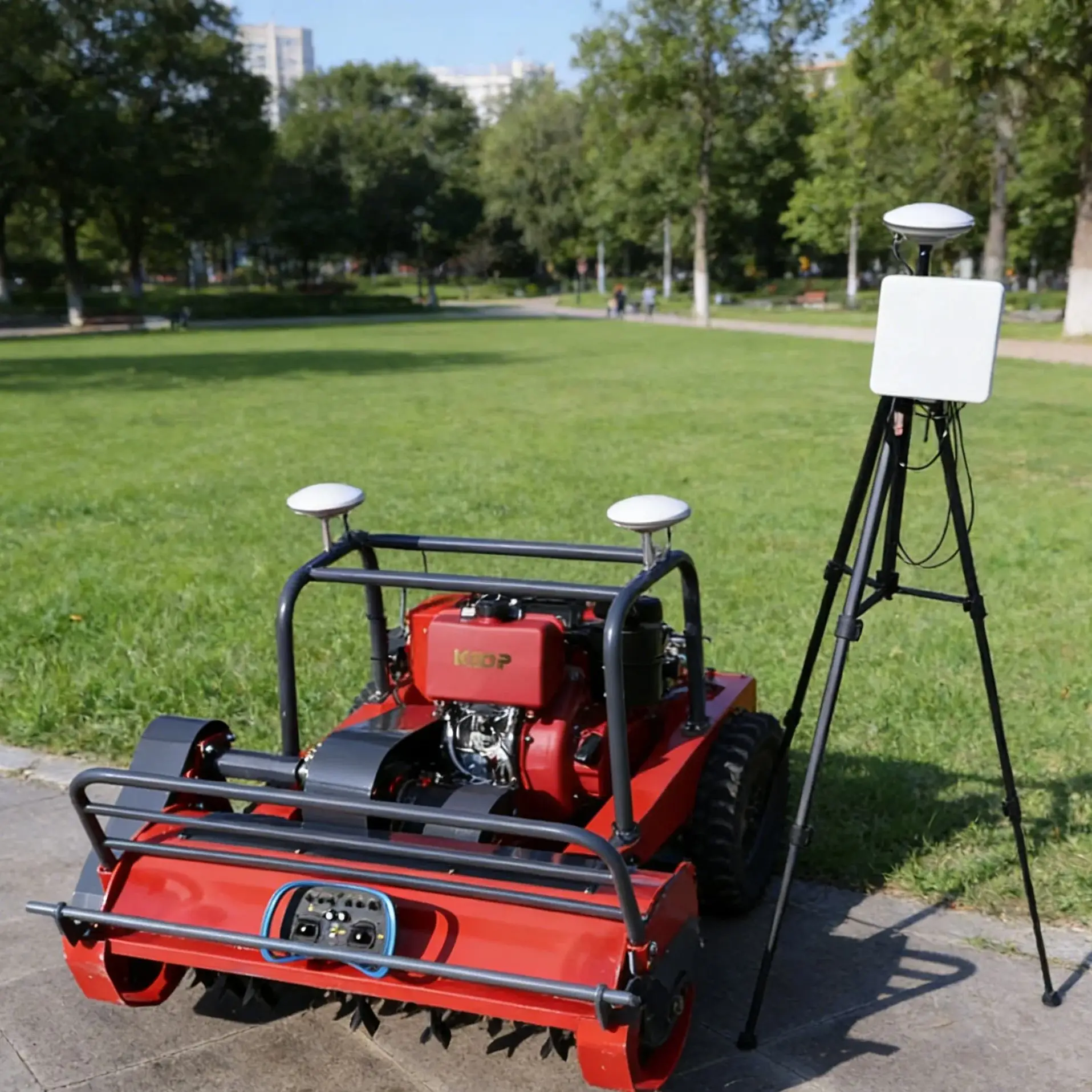 

Customized Home Intelligent Robot Mower Automatic Boundary-Free Navigation Garden Weeding Trimmer flail mower with gps
