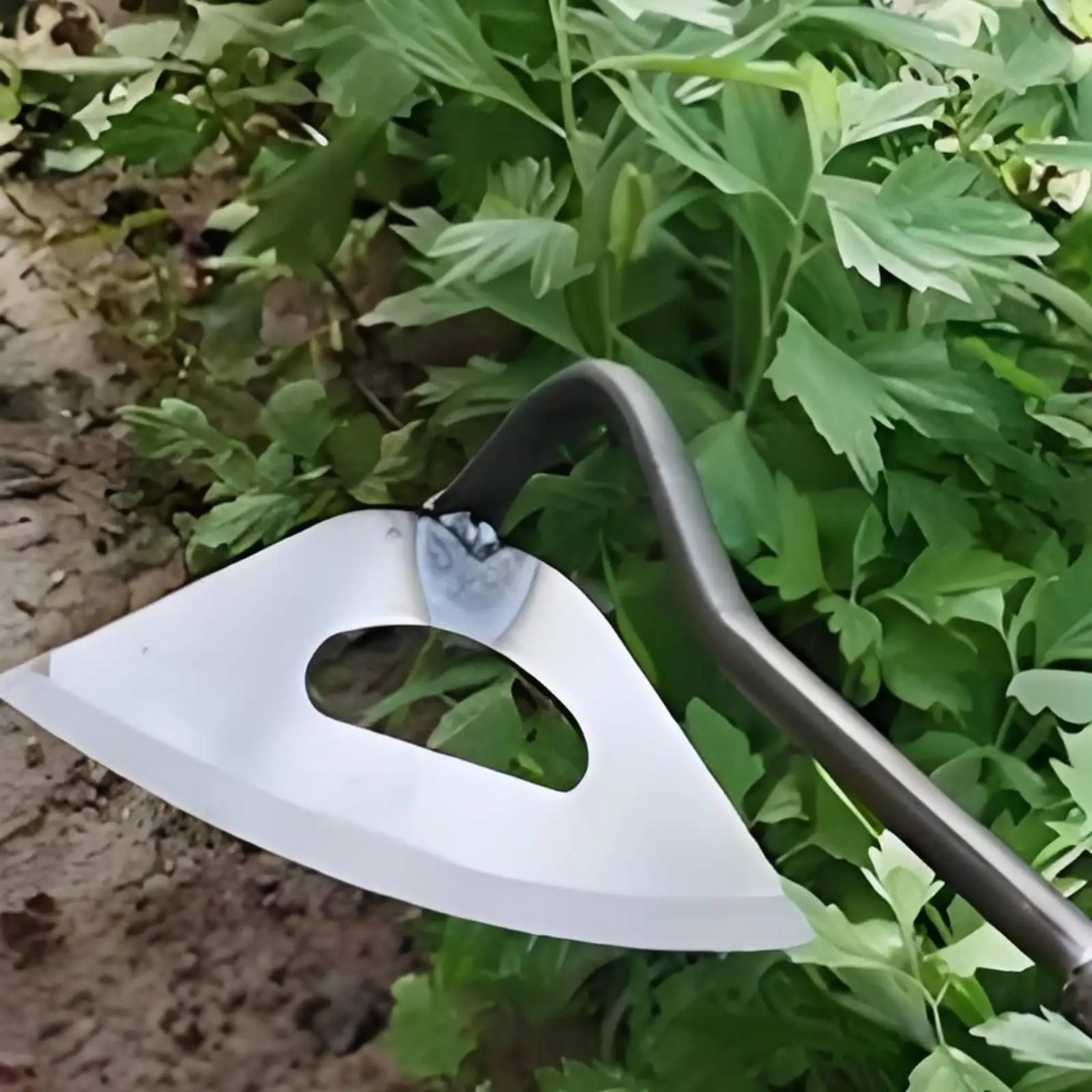 Manganese Steel Hollow Hoe Garden Tool Lightweight Triangular Weeding Hoe with Handle for Vegetable Patch Maintenance