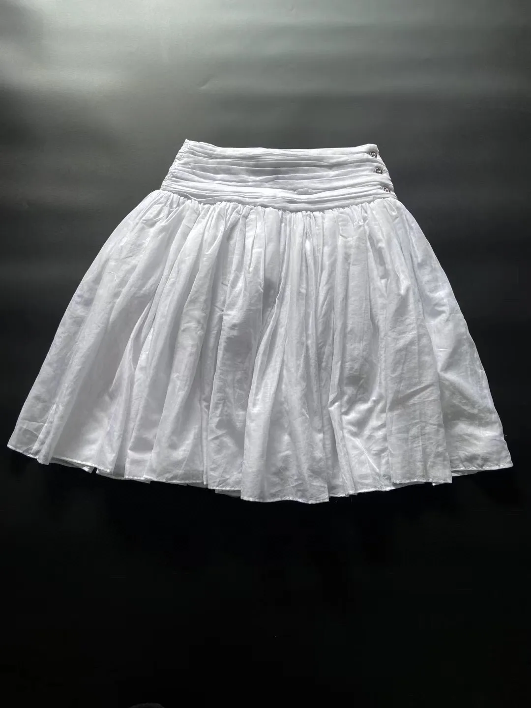 

2024 Spring/Summer New Women's Wear Elegant High Waist Three-Dimensional Double-Layer Pleated Skirt 0420