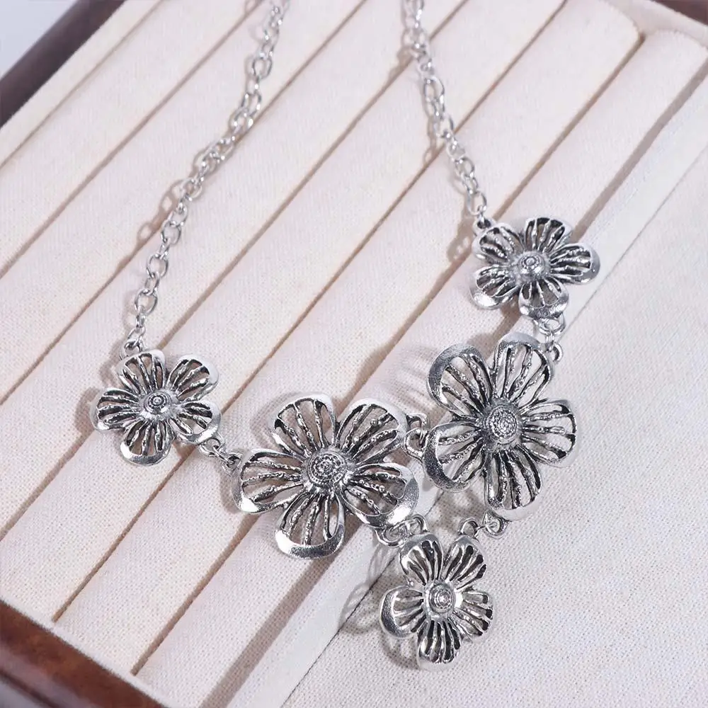 Fashion Hollow Bohemian Flowers Necklace Pendant Charm Boho Ethnic Necklace Decor Jewelry Sweater Chain Party