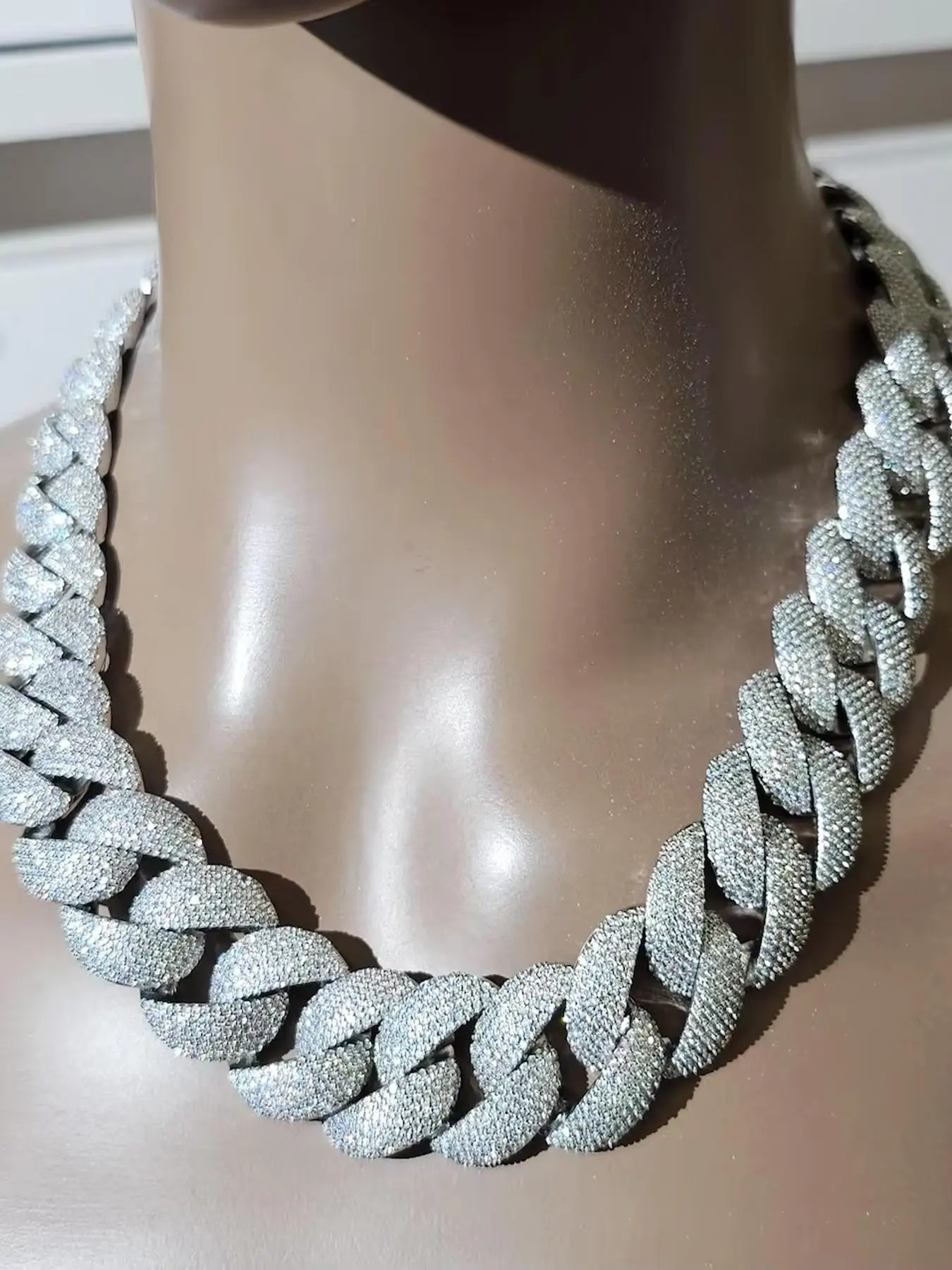 Gorgeous 22mm Cuban Chain Luxury Top Diamond-studded Cuban Chain Belt, Thick Chain Street Brand Style Personalized Accessories