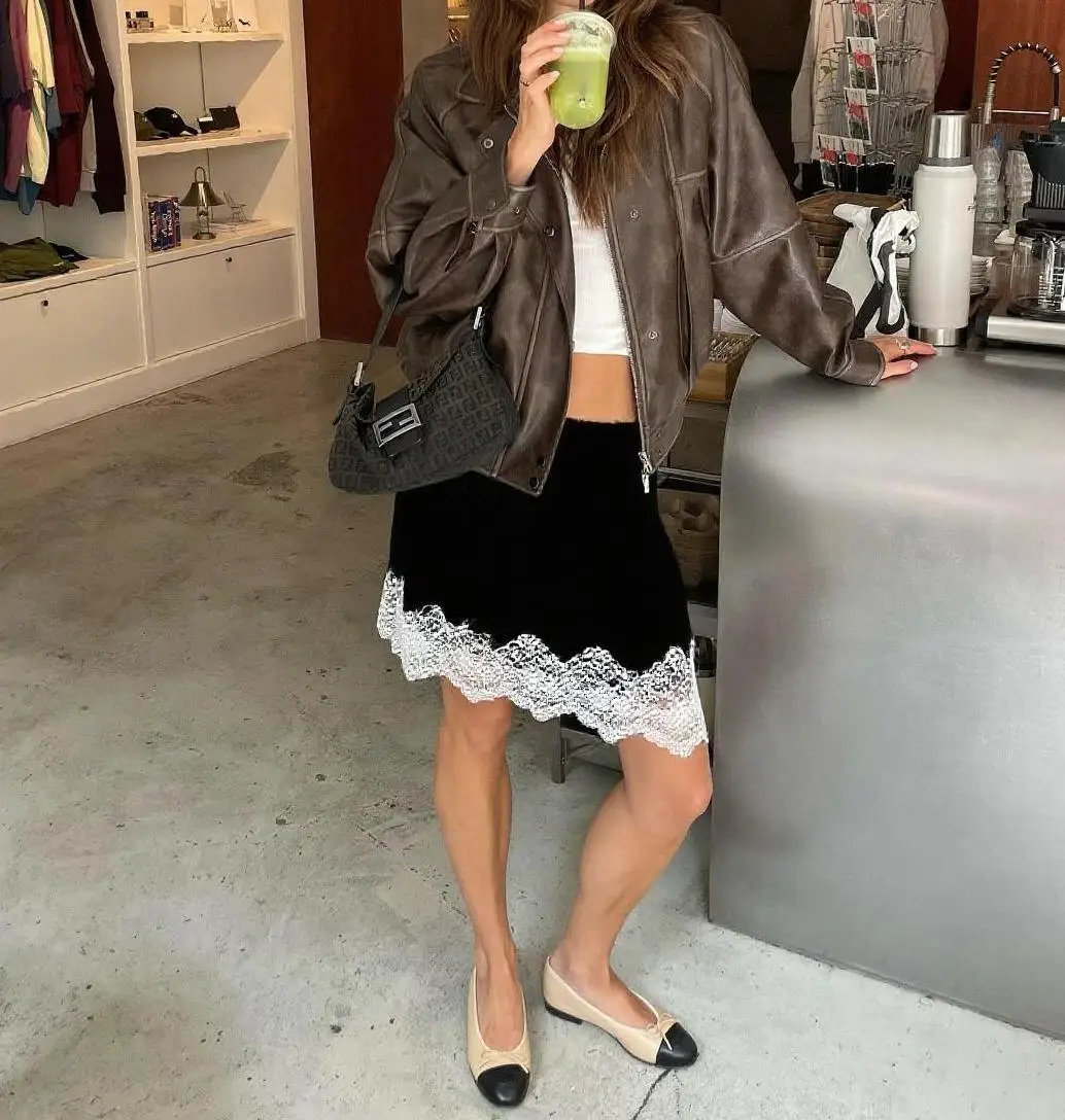 Femmes Sexy taille haute Satin Mini jupe blanc rouge Chic Streetwear été taille élastique mince jupe filles chaudes décontracté Simple