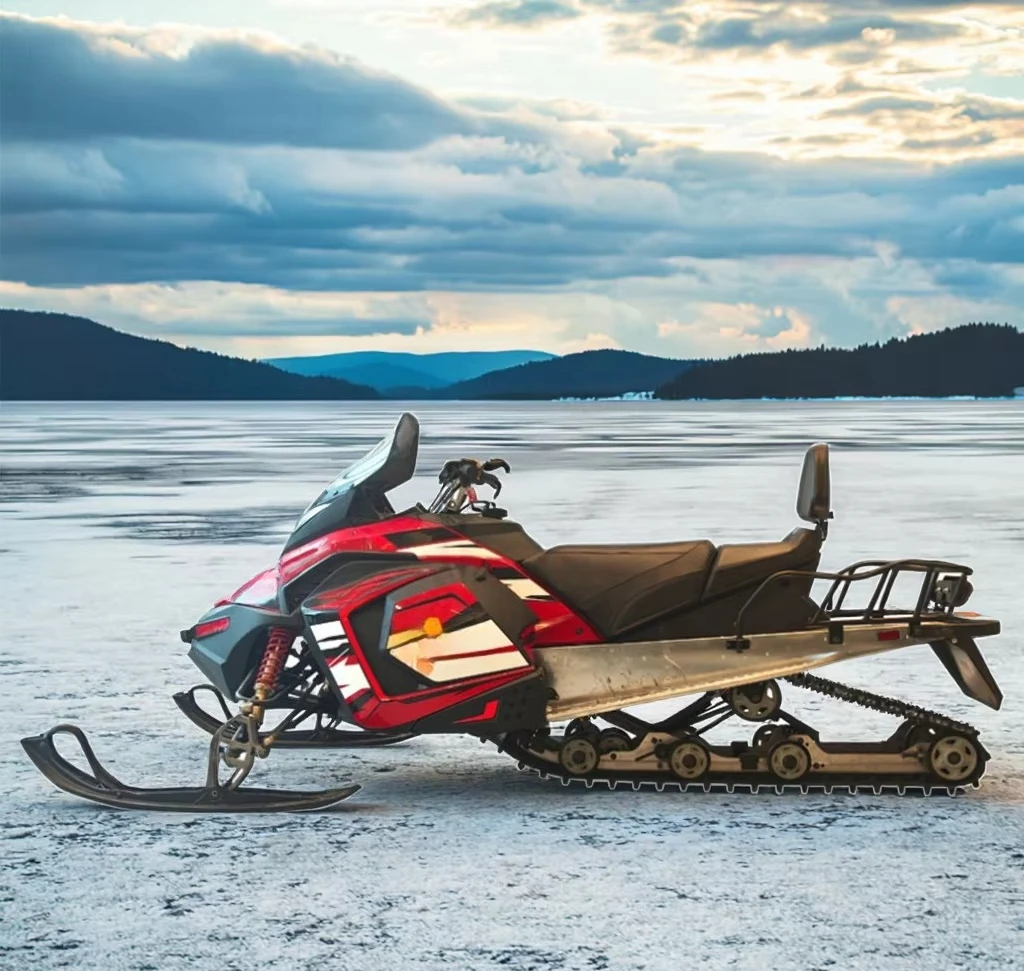 Immagine 4: Motoslitta da 700cc ad Alte Prestazioni per Fuoristrada con Design Elegante