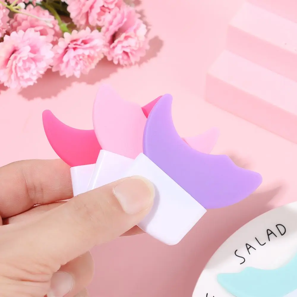 Multifunctional Professional Beauty Eyebrow Mascara Baffle Shaper Eyeliner Template