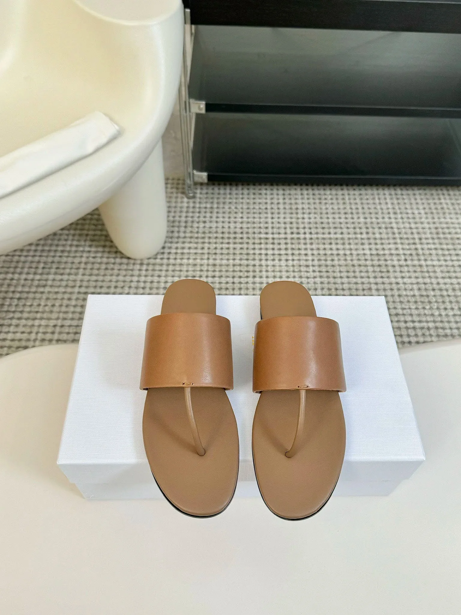 Women's Shoes Signum Flat Sandal Leather Thong