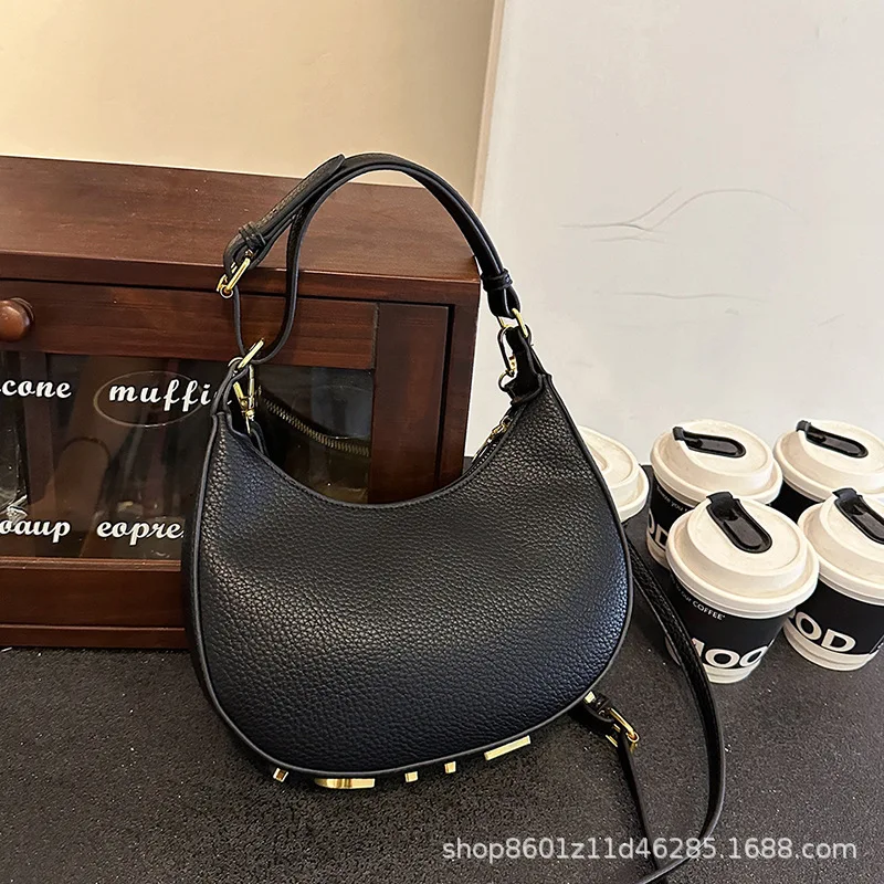 

Новая летняя женская сумка 2026 года, элитная сумка-полумесяц нишевого дизайна, модная сумка через плечо/кроссбоди