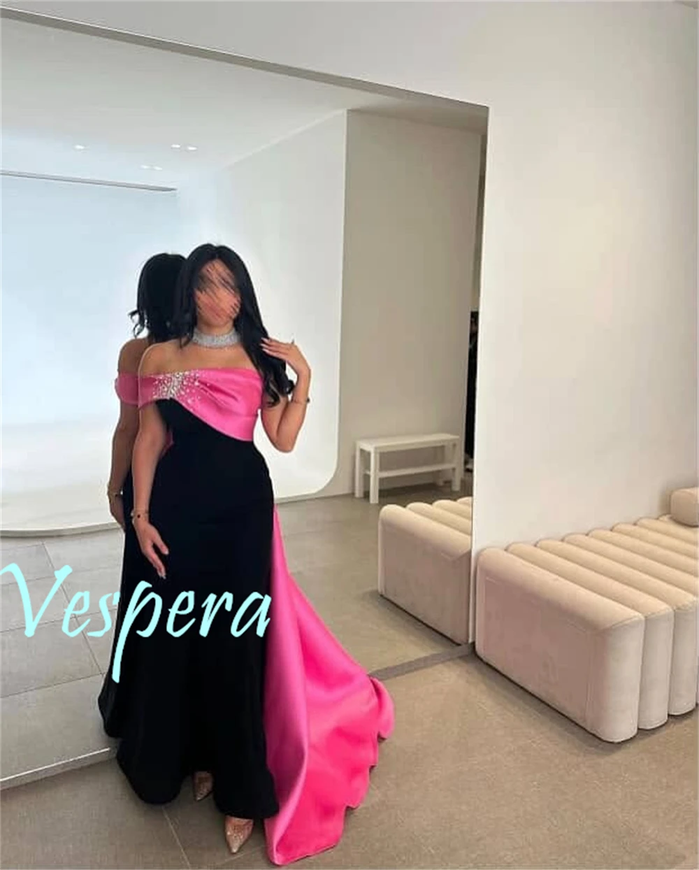 ที่กําหนดเอง Sparkly ซาตินชุดราตรีประณีตปิดไหล่ชุดราตรีอารมณ์ Court รถไฟ Vestido De Festa