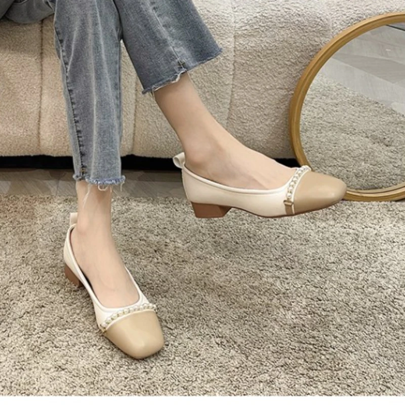 Luxury Pearl Decoration Flat Shoes White& Coffee Patchwork Leather Ballet Flats Square Toe Beading Crystal Slip on Loafers Women