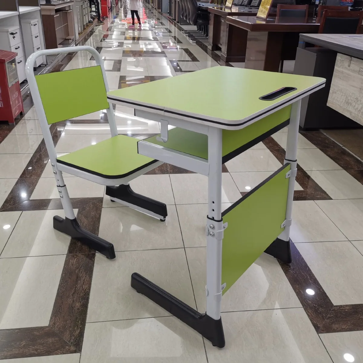 

Manufacturer's Direct Sales Children's Desks and Chairs for Students for Training and Tutoring in Primary Secondary Schools