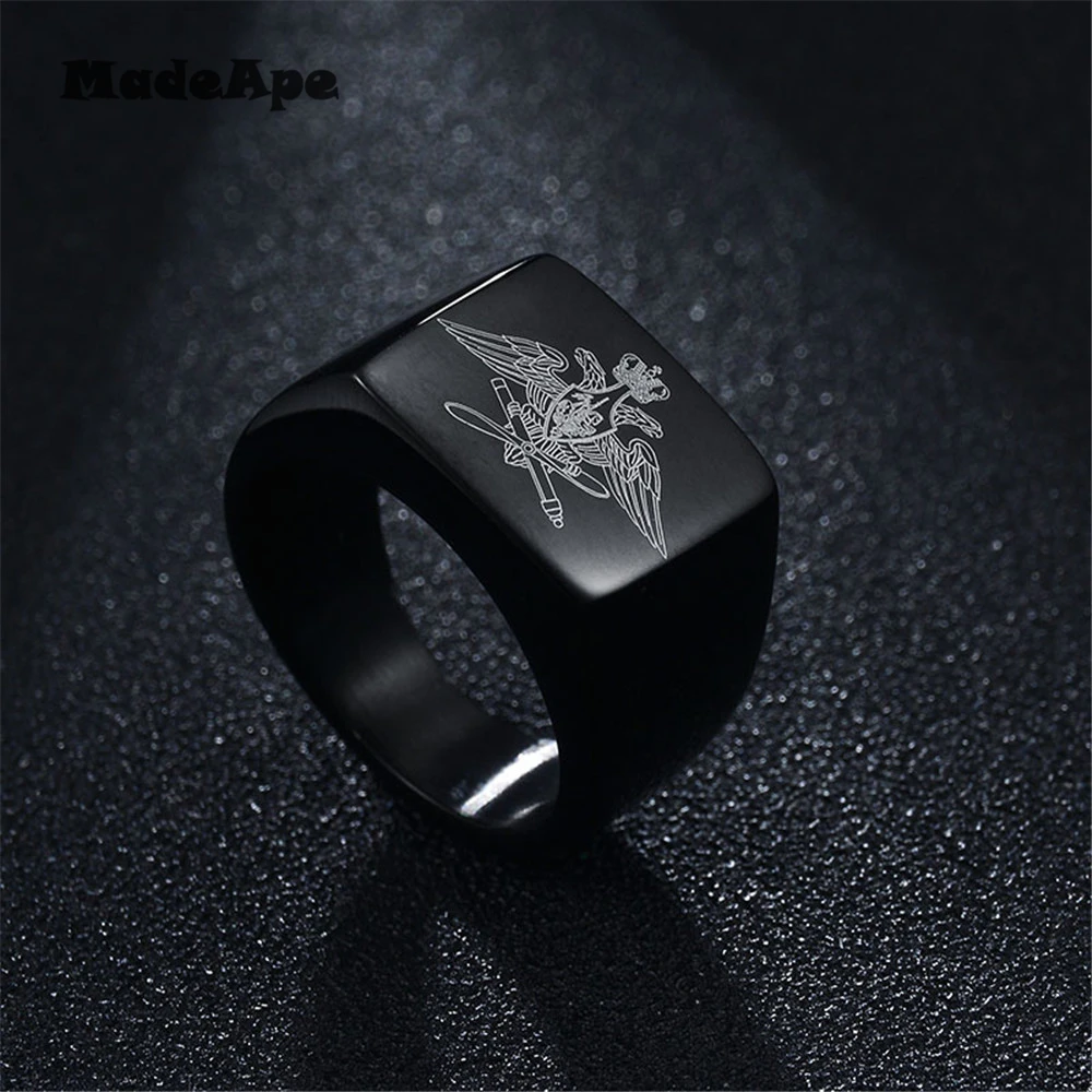 MadApe Classic 316L Stainless Steel Eagle Ring Band Women Men\'s Biker Ring Of Russian Air Force Signet Rings