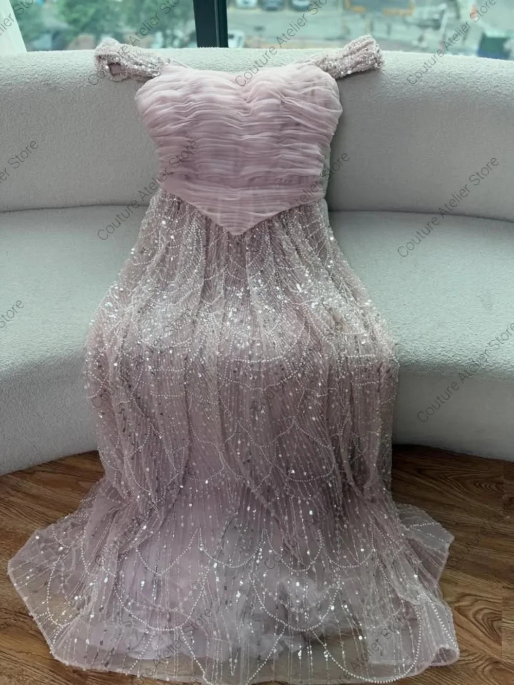 فستان سهرة وردي فاتح لامع مع وشاح المملكة العربية السعودية مطرز ضيق غير متماثل ثوب مسائي مثير بفتحة عالية مخصص #2