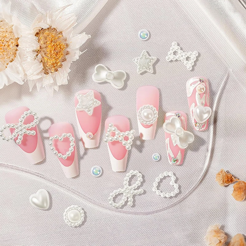 500 Stück Weiße Nagelcharms Perlen Gemischter Stil Herz Schleife Stern Perlen Sortierte Strass-Steine Perlen für Nägel Basteln Kunst Dekoration – Detail 12