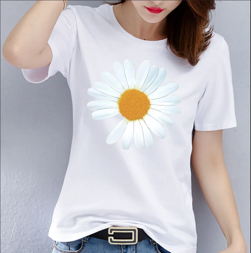 Camiseta de algodón con estampado de flores para mujer, camiseta de manga corta con cuello redondo y Media manga con margaritas, ropa de gran tamaño