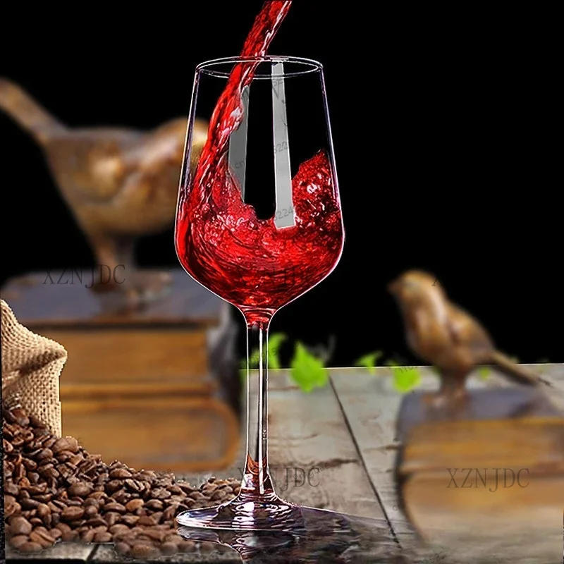 Set di scatole di vetro rosso senza piombo addensato, decanter per la casa, regalo di inaugurazione della tazza di vino con calice