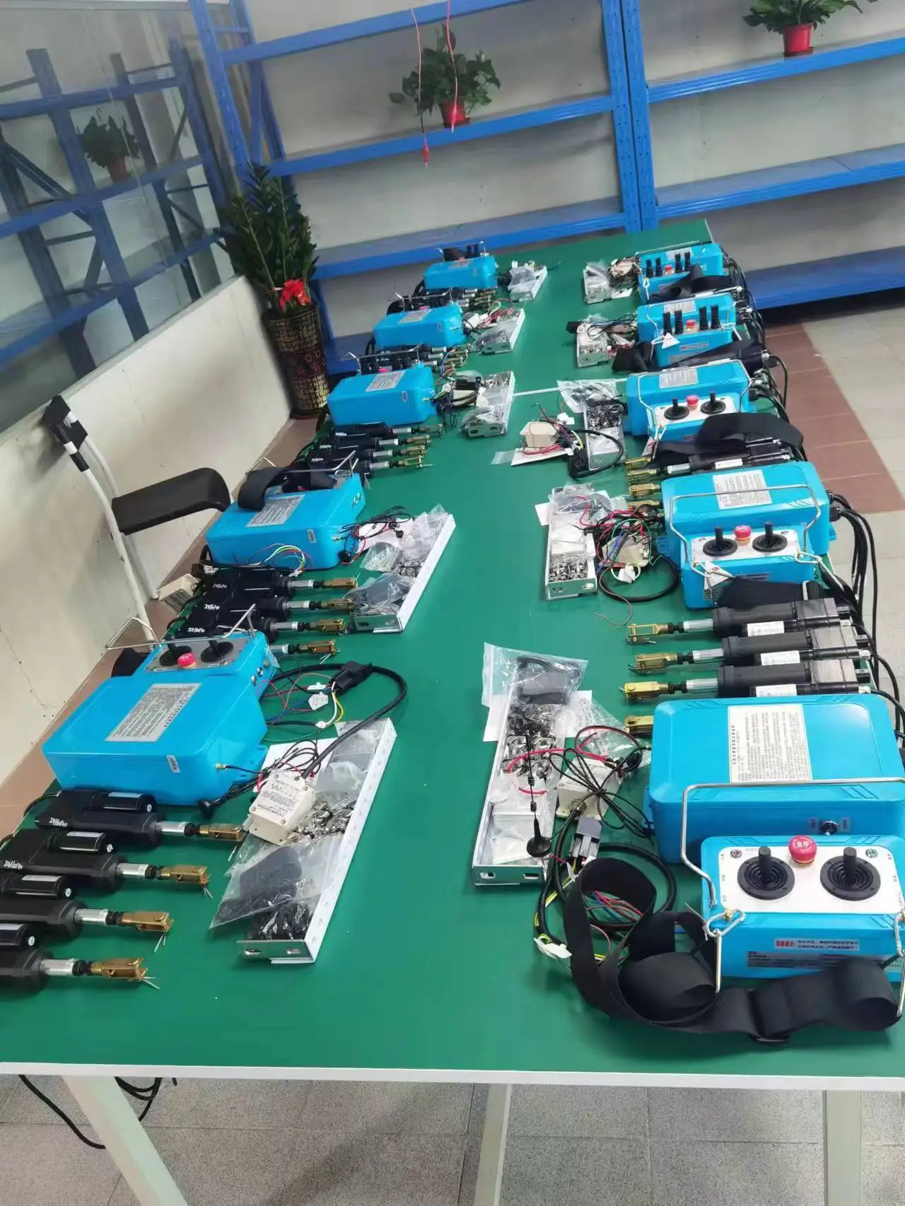 Joystick Wireless Wireless Crane Remote Control for Construction Vehicles
