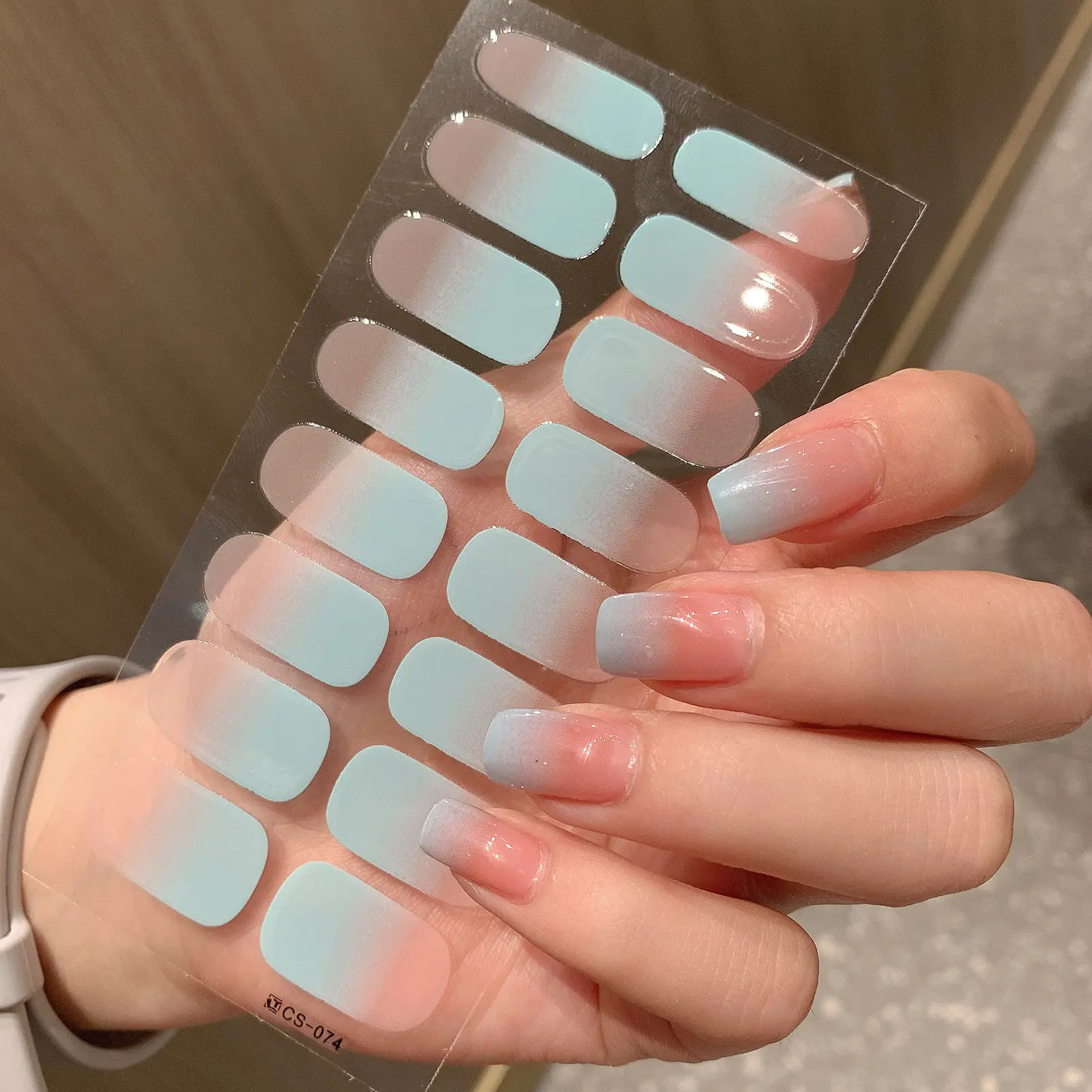 1 Blatt halbgehärtete Wrap-Nagelaufkleber mit Farbverlauf, mehrfarbig, festes Gel, vollständige Abdeckung, Schieber, keine UV-Lampe erforderlich, ausgehärteter, schneller Gel-Nagelaufkleber