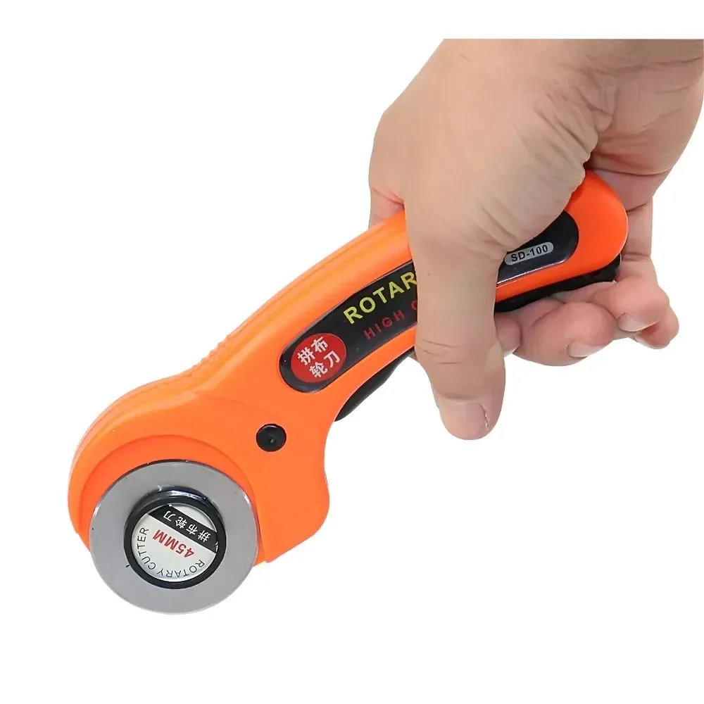 1PCS Rotary Cutter 45mm Karte Papier Nähen Quilten Roller Stoff Schneiden Schneider Schere Werkzeug Kleid Kleidung Machen DIY werkzeug