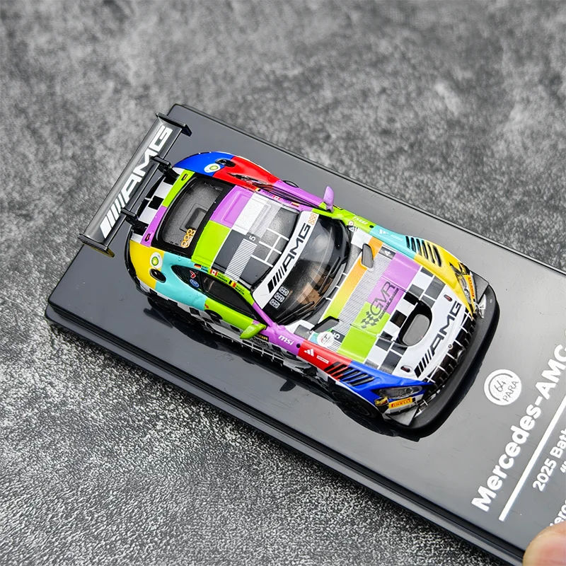 New Stock Para 1:64 Mercedes-Benz Amg Gt3 2025 Bathurst 12h #888 Alloy Miniature Die-Cast Car Model Custom Collectible Toys Gift