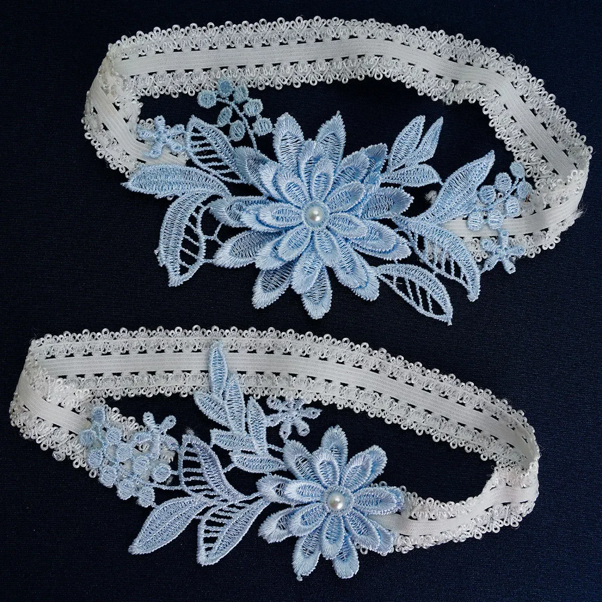 Liga nupcial de boda, conjunto de liga de pierna elástica Sexy con perlas y flores, blanco y azul, para recuerdo de novia y anillo de lanzamiento