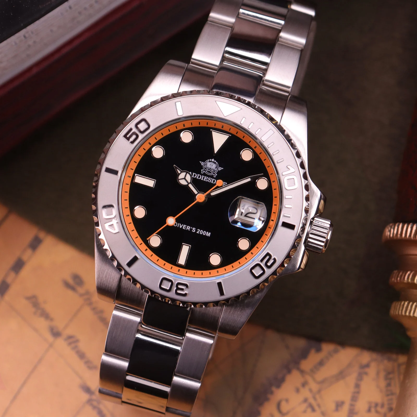 ADDIESDIVE Men's Quartz Watch 41MM Super Luminous Waterproof 200M Dive Watches Ceramic Bezel Dome Glass Fashion Steel Wristwatch