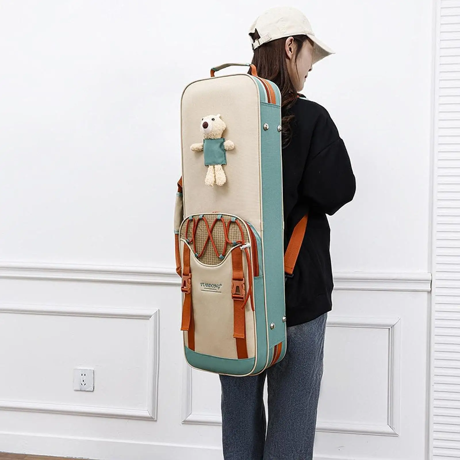 

4/4 Full Size Violin Case with Carry Handle Professional Practical Backpack Violin Bag Adjustable Shoulder Straps Travel