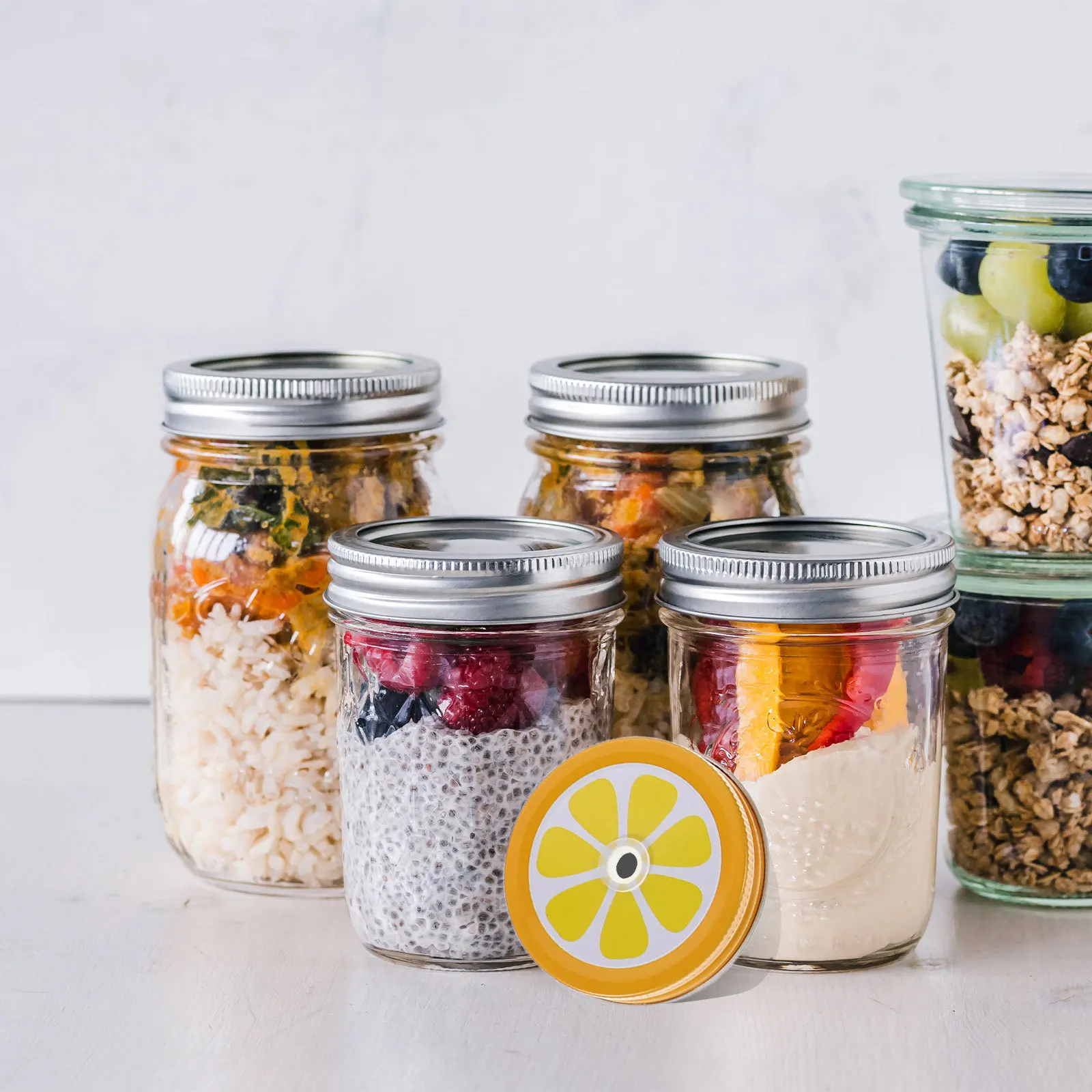 

8pcs Mason Jar Lids Metal With Straw Hole Leak-Proof Replacement For Regular Mouth Jars Vintage Fruit Pattern Glass Drinking Jar