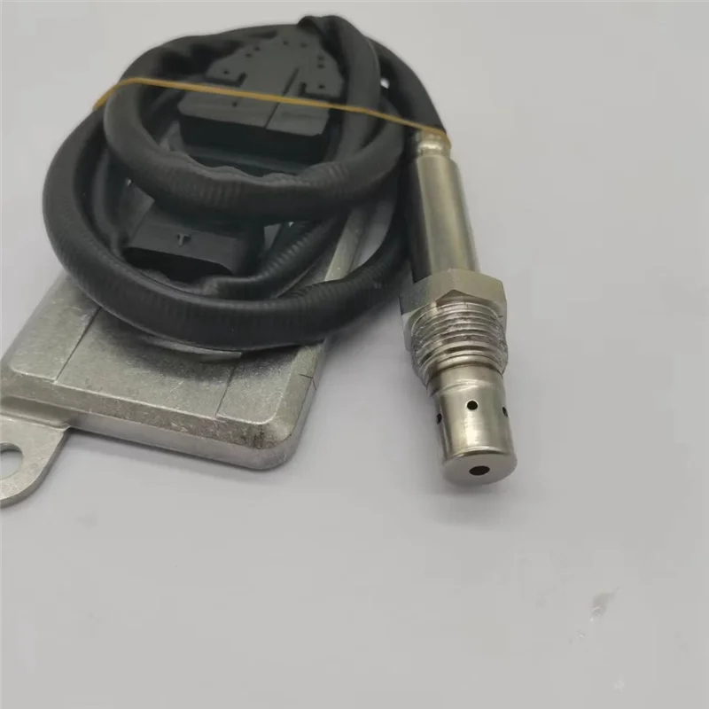 A30P-84414466 Tractor Nox Sensor Nitrogen Oxide Sensor For Case Claas JCB Massey Ferguson New Holland 5WK96711C