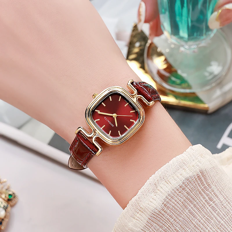 Foreign trade hot selling simple casual fashionable square scale gold shell belt women's student quartz decorative watch