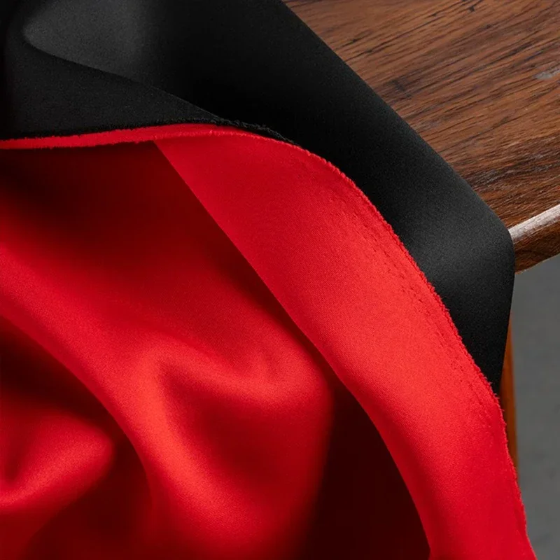 

Two-Color Space Cotton Fabric, Black and Red, Both Sides Can Be Used for DIY Sewing Thick Skirt and Sweatshirt Fabric 50x155cm