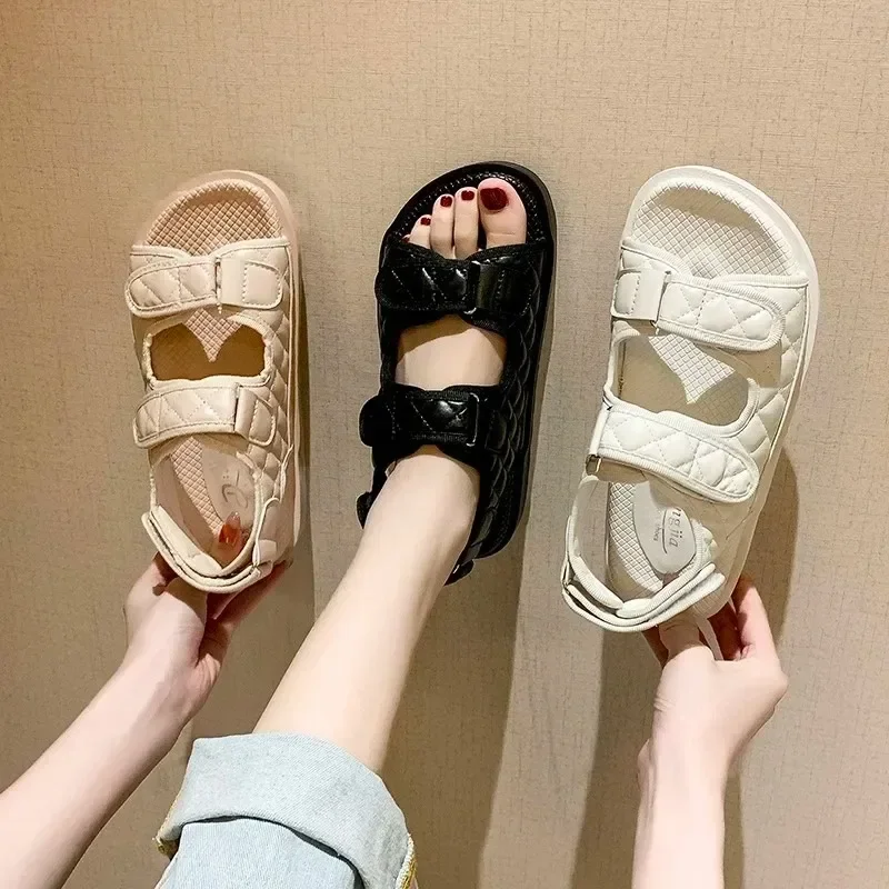 Trends Sandals Summer New Flat British Wind Embroidery Thick-soled Casual Casual Roman Fragrance Designer Shoes Star