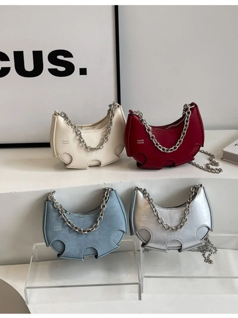 حقيبة يد جديدة على شكل هلال مع ملمس فضي عالي الجودة، وحقيبة قرن متخصصة، وحقيبة كتف فاخرة خفيفة عبر الجسم