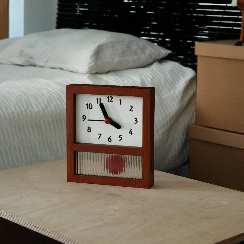 Wooden Table Clocks Square Swing Desk Clock Living Room Creative Desktop Watch Modern Bedroom Nightstand Decorative Ornaments