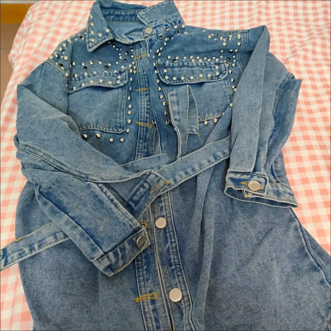 Women's Spring Autumn Jean Jacket Single-breasted Denim Shirt Studded Ripped Denim Jacket Casual Top Design Denim Jacket Women