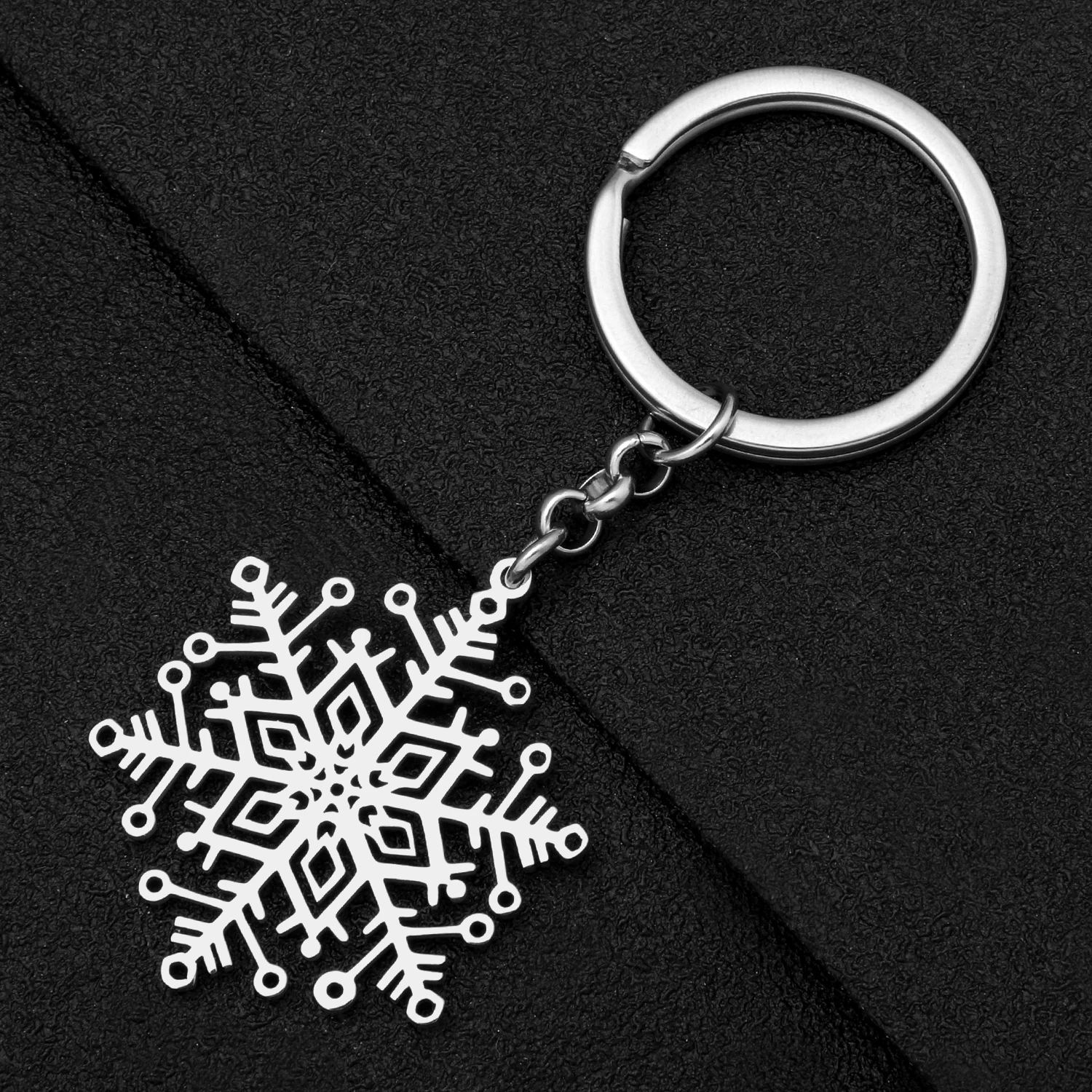 Bonsny Stainless Steel Silver-plated Beautiful Snowflakes Key Chains Keychains Decorations Key Ring For Women Gifts Car Charms