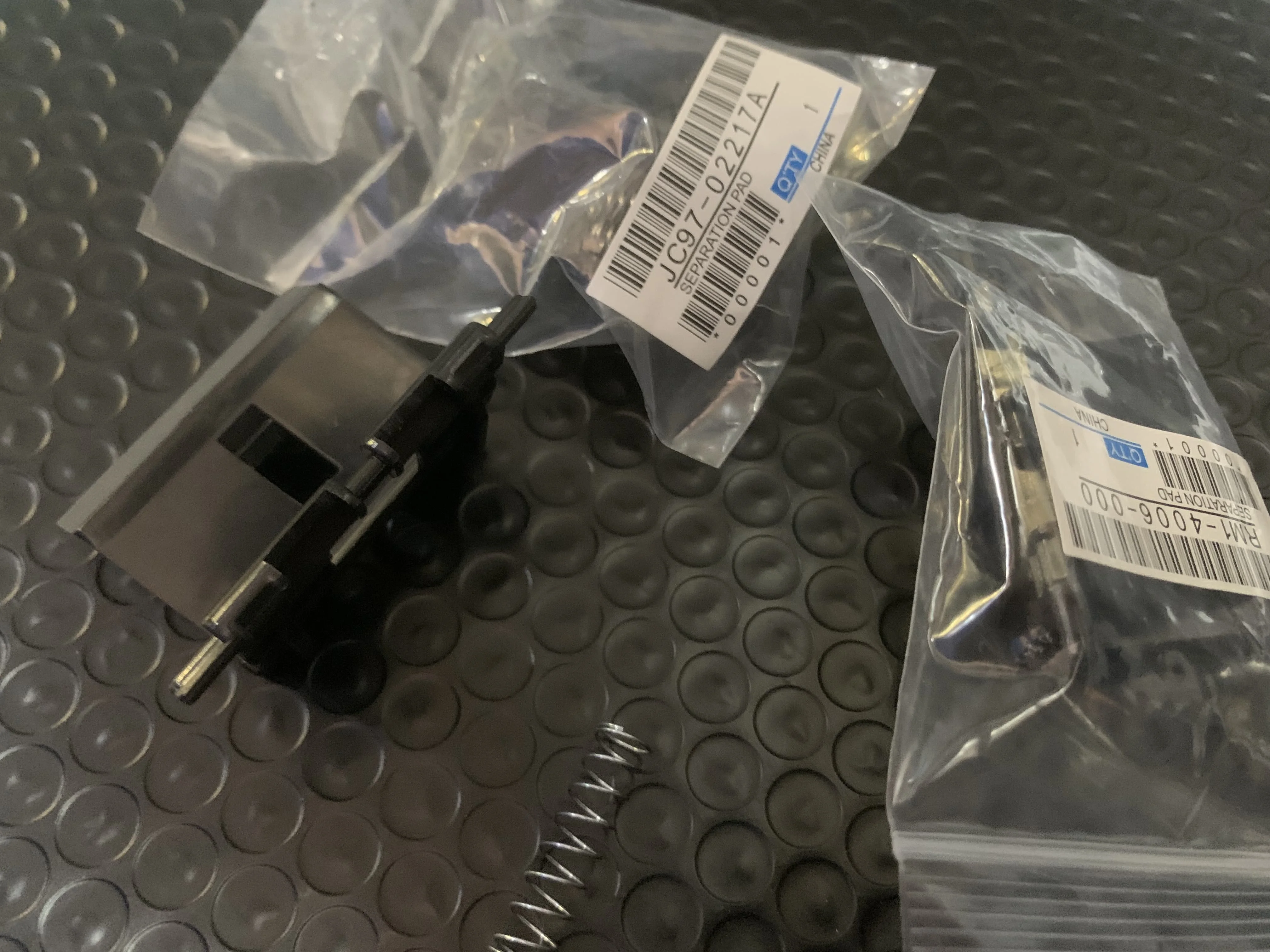 

10X RM1-4006-000 Separation Pad for HP P1005 P1006 P1007 P1008 P1009 P1102 P1108 M1139 M1219 M1130 M1132 M1136 M1212 M1213 M1214