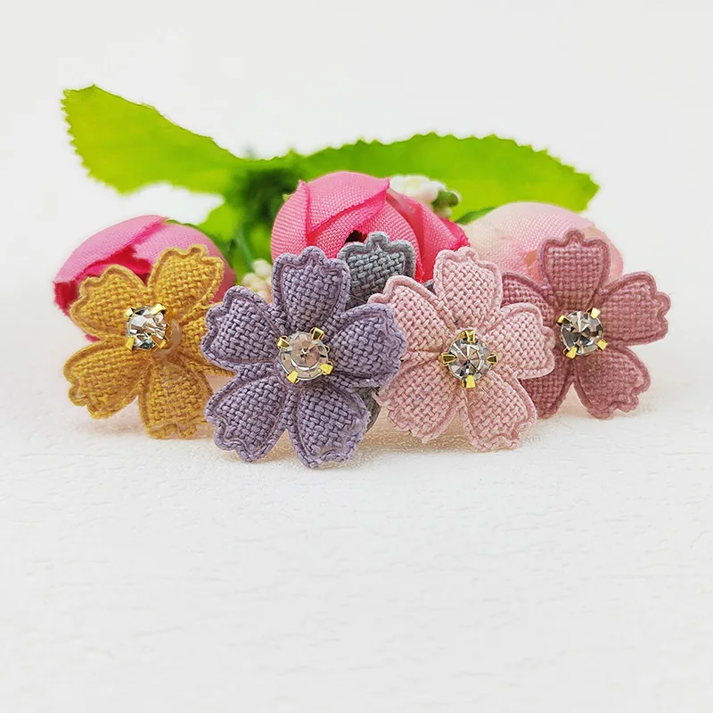 Blume mit Strass-Applikation für Kleidung, Aufnäher zum Aufnähen auf Hüte, zum Basteln von Haarspangen, als Schleifendekoration, 2,3 cm, 50 Stück. – Detail 6
