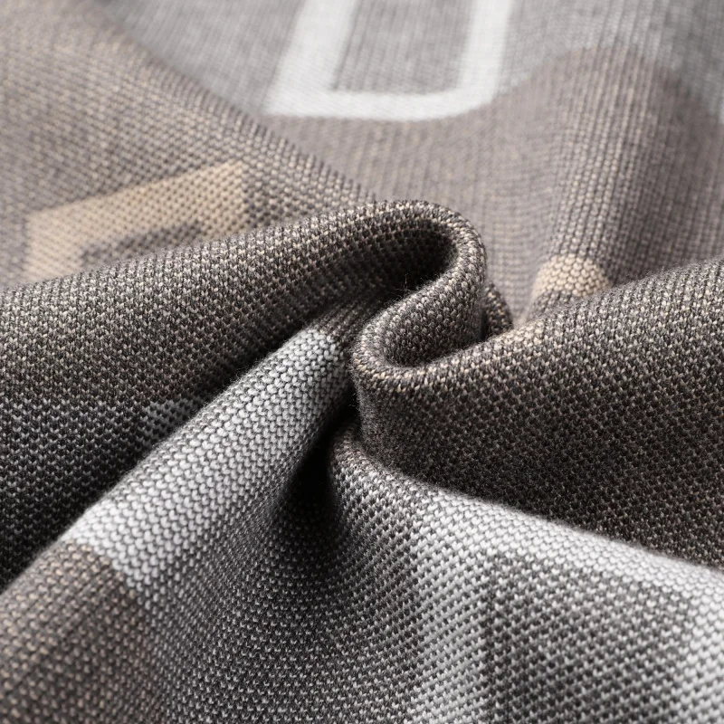 Luxusmarke für Herren: Exquisiter Jacquard-Pullover, Neuer Einfarbiger Revers-Strickpullover mit Langen Ärmeln und O-Ausschnitt, Trendige Exquisite Herrenbekleidung – Detail 12