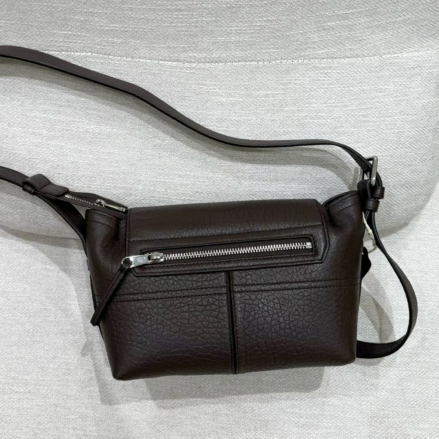 Bubble Sheepskin Messenger Bag Flap Bag Lock Bag Genuine Leather Woman XHTY Crossbody Bag Shoulder Bag Camera Bag Fashion New