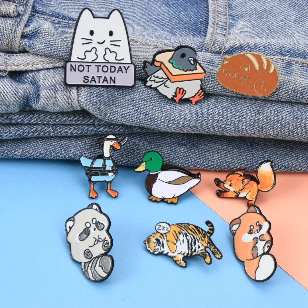 Niedliche Cartoon-Tier-Emaille-Anstecknadeln, lustige Katzen-, Fuchs-, Enten- & Wildtier-Broschen für Rucksack, Kleidung, DIY-Deko-Accessoires